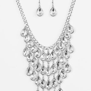 Necklace and maching earings